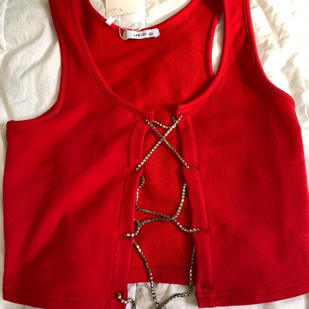 Cute red top